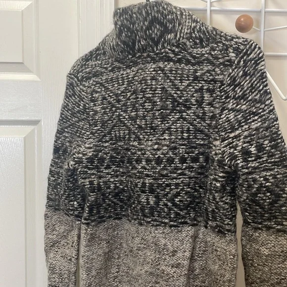 Aritzia - Wilfred Free - Wool Alpaca Blend Cardigan Sweater - Grey / Black - XS - Picture 7 of 13